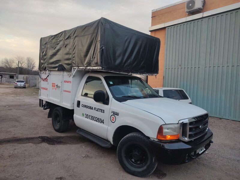 Camioneta de 10 m³ de Córdoba Fletes
